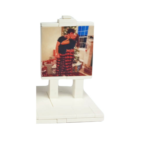 (FREE GIFT) - Easel With Photo